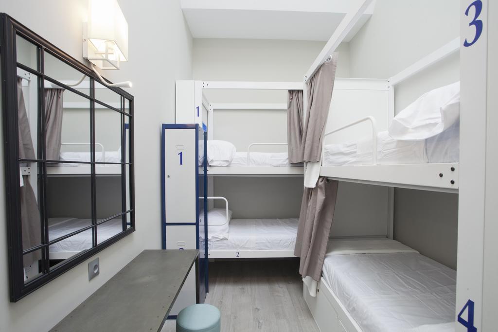 Bed 6-Bed Mixed Dormitory Room